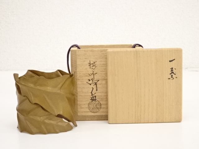 JAPANESE TEA CEREMONY / LID REST FUTAOKI LEAF SHAPE 